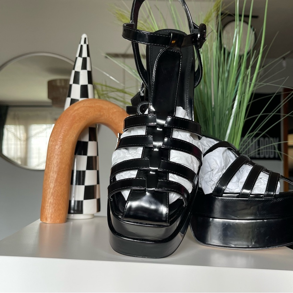 Sam Edelman
Platform Sandals - Picture 8 of 14